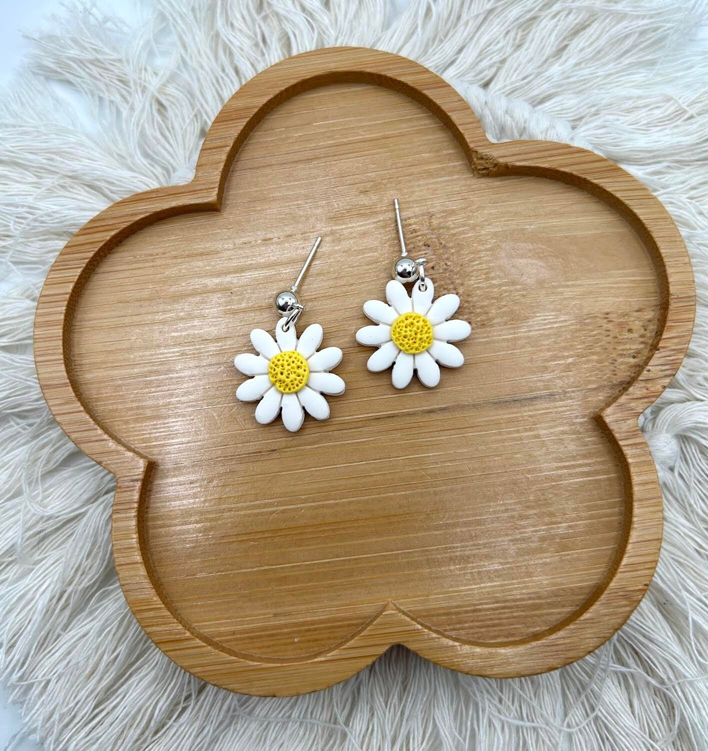 Daisy Handmade Polymer Clay Dangle Earrings